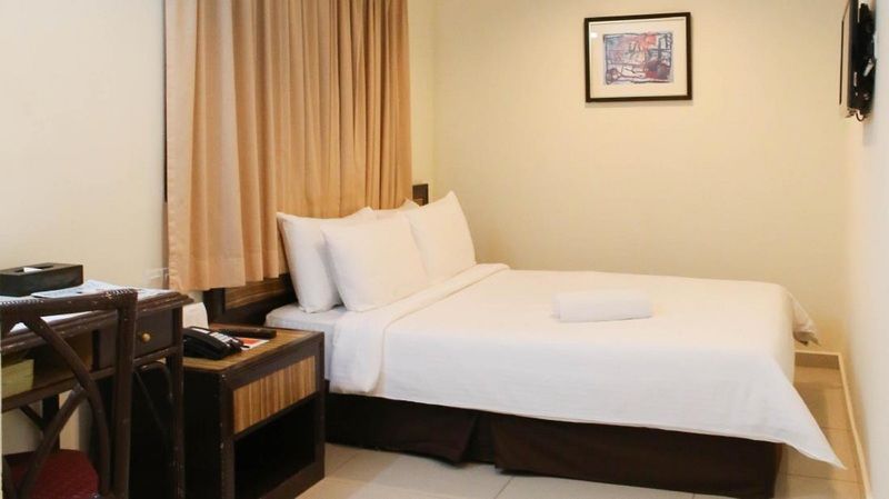 Corona Inn Kuala Lumpur Extérieur photo